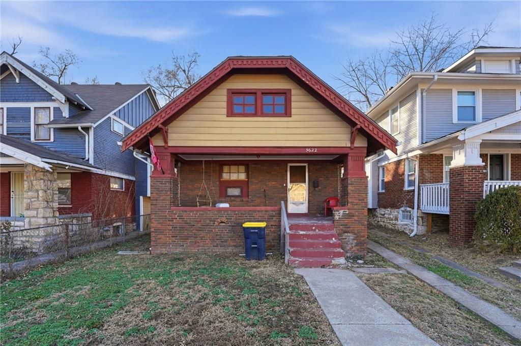 Photo of 5622 Olive Street, Kansas City, MO 64130 (MLS # 2608060)