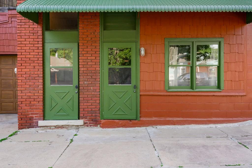 328 Monroe Avenue