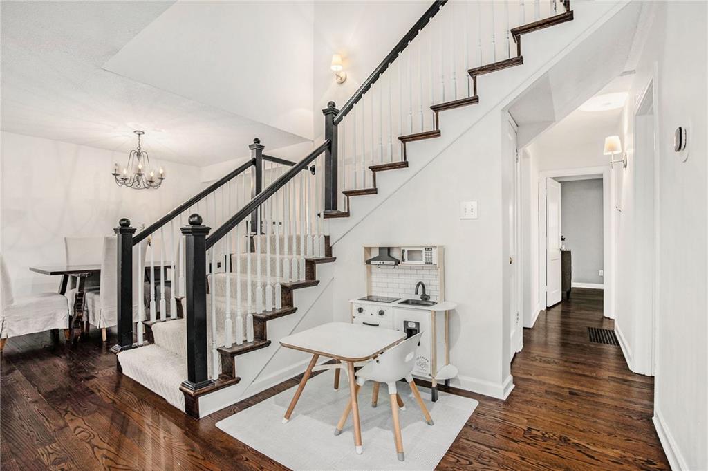 6822 Granada Lane