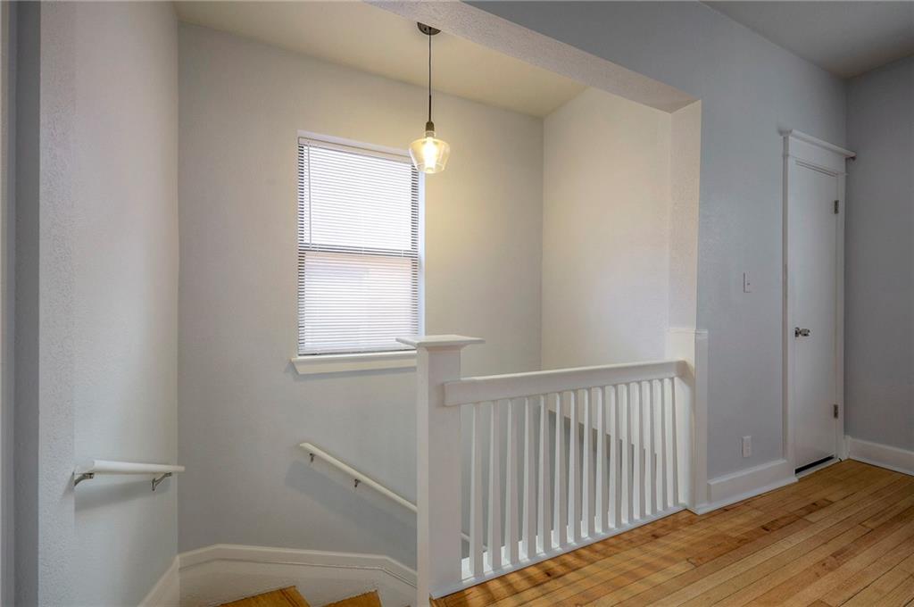 220-222 W Armour Boulevard