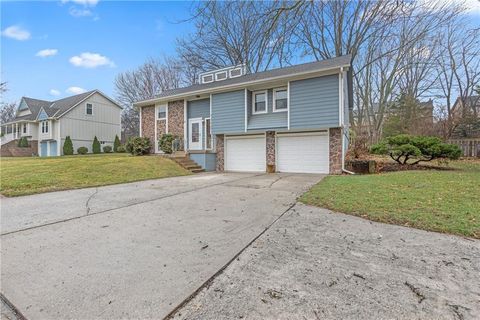 3502 NW Lake Drive, Lee\'s Summit, MO 64064 - MLS#: 2613009