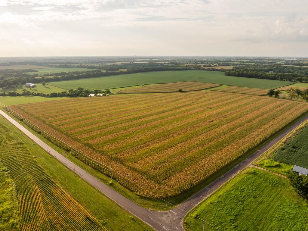 28410 E county line Road