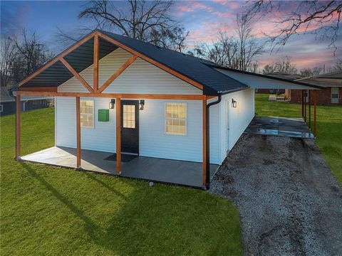 MLS: 2536637