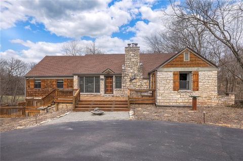 806 W Red Bridge Road, Kansas City, MO 64114 - MLS#: 2599074