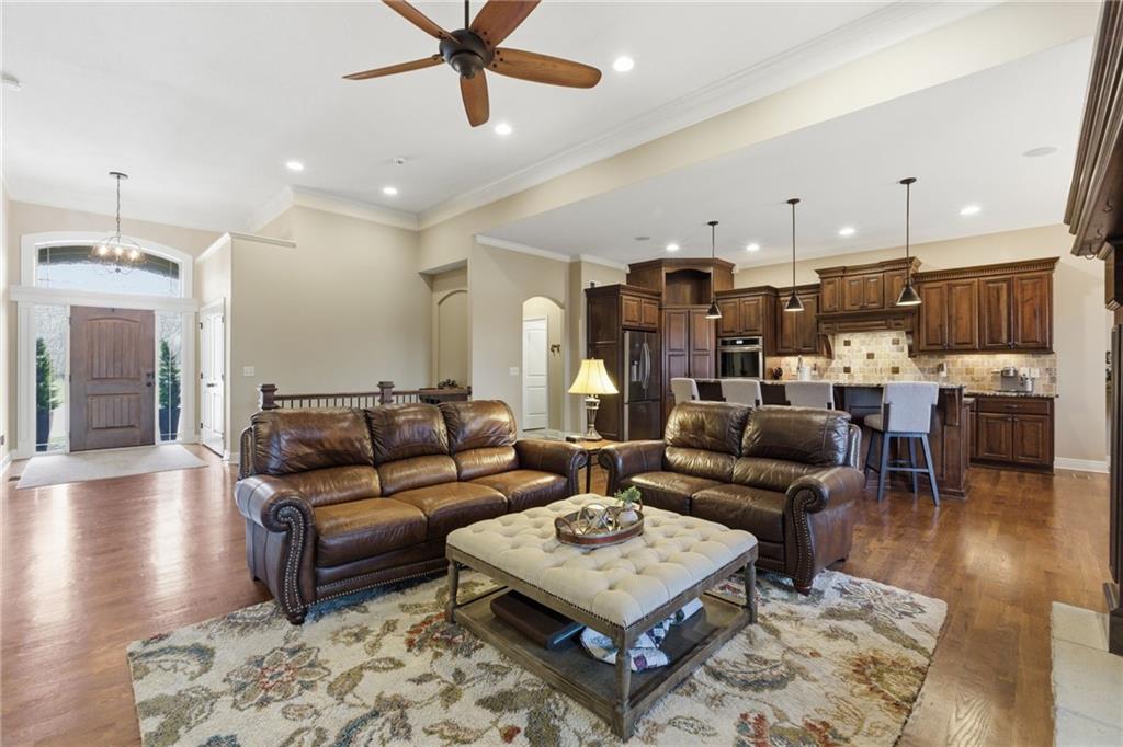 3112 N 127th Terrace