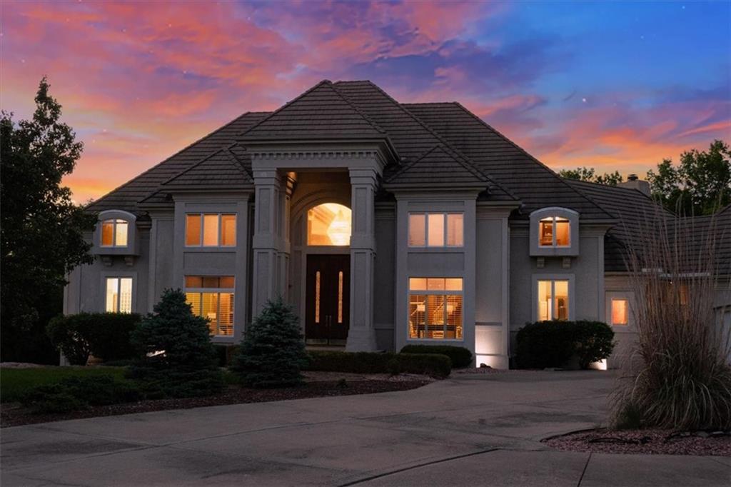 1601 NW Arrowhead Trail