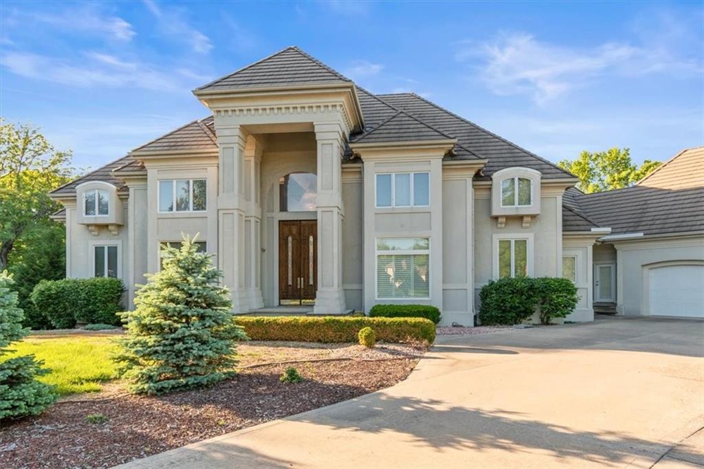 1601 NW Arrowhead Trail