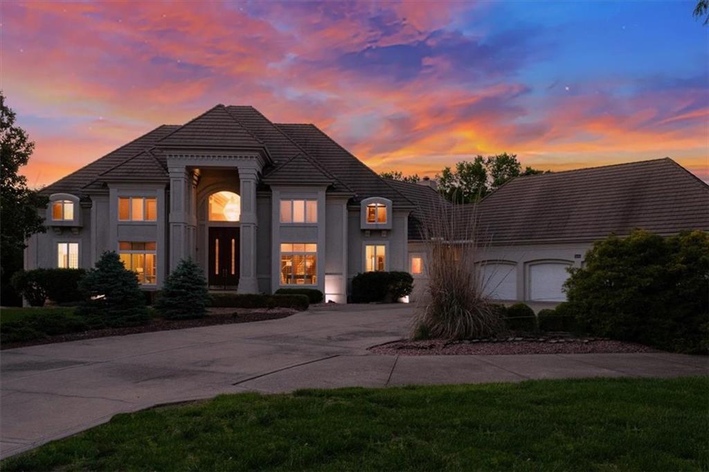 1601 NW Arrowhead Trail