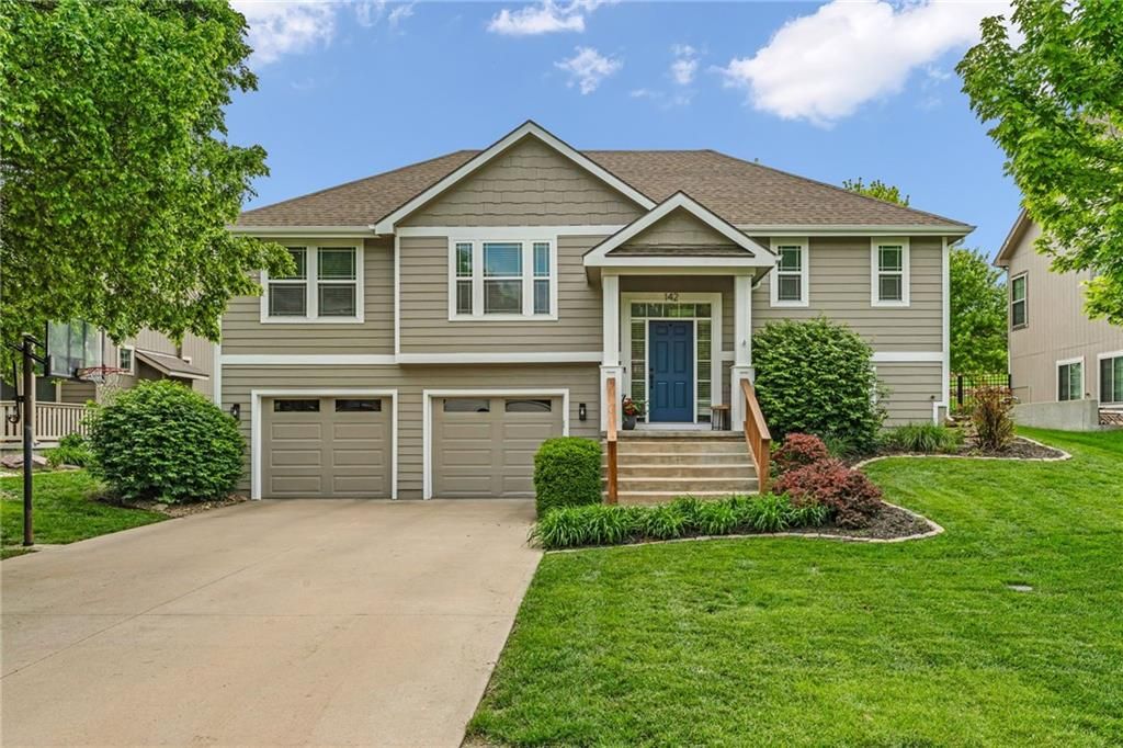 Photo of 142 Aspen Lane, Lawrence, KS 66049 (MLS # 2617845)