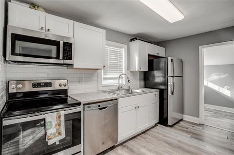 1612 S Harris Avenue, Independence, MO 64052 - MLS#: 2589002