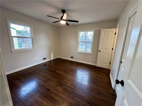 Tiny photo for 406 Melrose Street, Liberty, MO 64068 (MLS # 2594778)