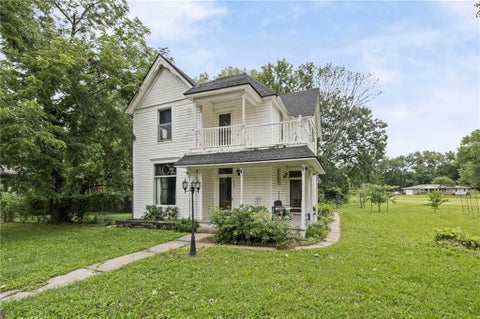 Photo of 407 S 5th Street, Garden City, MO 64747 (MLS # 2627969)