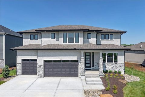 17186 S Heatherwood Street Olathe KS 66062