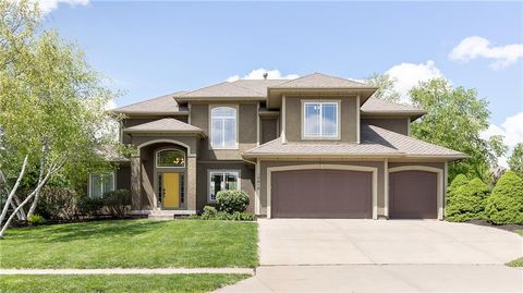 Photo of 15618 S Hallet Street, Olathe, KS 66062 (MLS # 2615616)