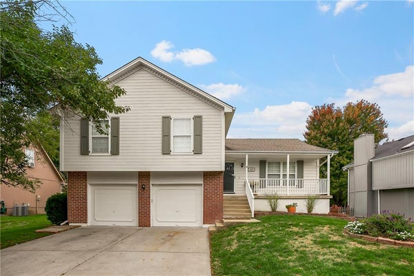 616 SE BATTERY DR, LEES SUMMIT, MO 64063 - Image f28ab5fbe2761cbbd578ebd4d490bb9d/587787675