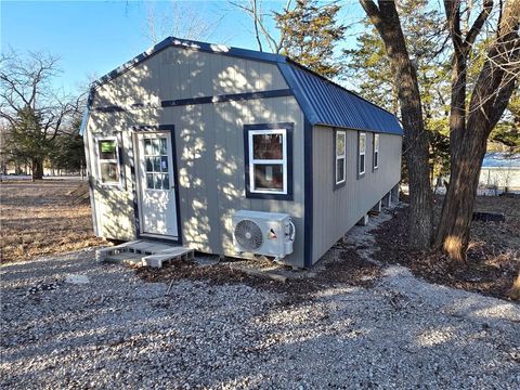 385 E Sugar Lake Drive Mound City KS 66056