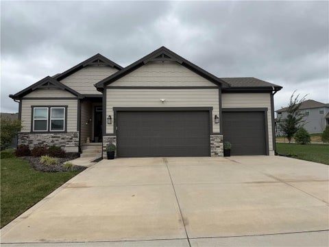 Photo of 18108 Venerable Street, Overland Park, KS 66013 (MLS # 2643193)