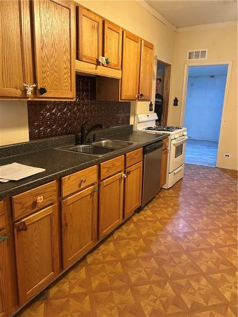 125 S Brookside Street, Independence, MO 64053 - MLS#: 2592983