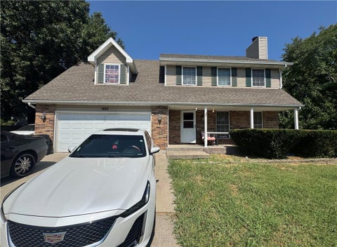 Photo of 1820 Evergreen Street, Leavenworth, KS 66048 (MLS # 2643293)