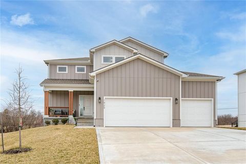 Photo of 1929 SW Merryman Drive, Lees Summit, MO 64082 (MLS # 2618047)