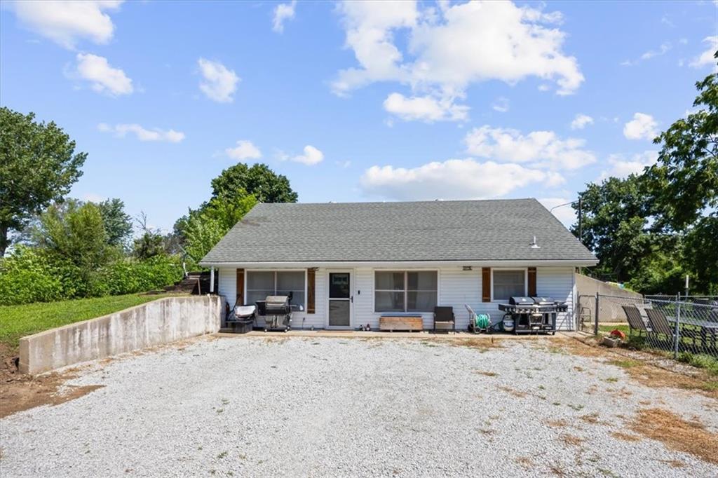 607 E Z Highway