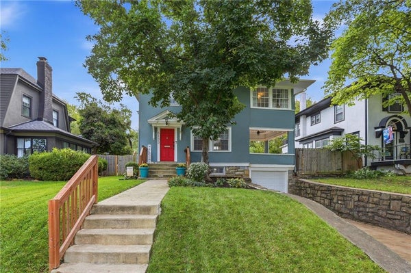 6133 BROOKSIDE BLVD, KANSAS CITY, MO 64113 - Image f3349bbff2e81d4b8bcab1ee13a4fc95/49471707