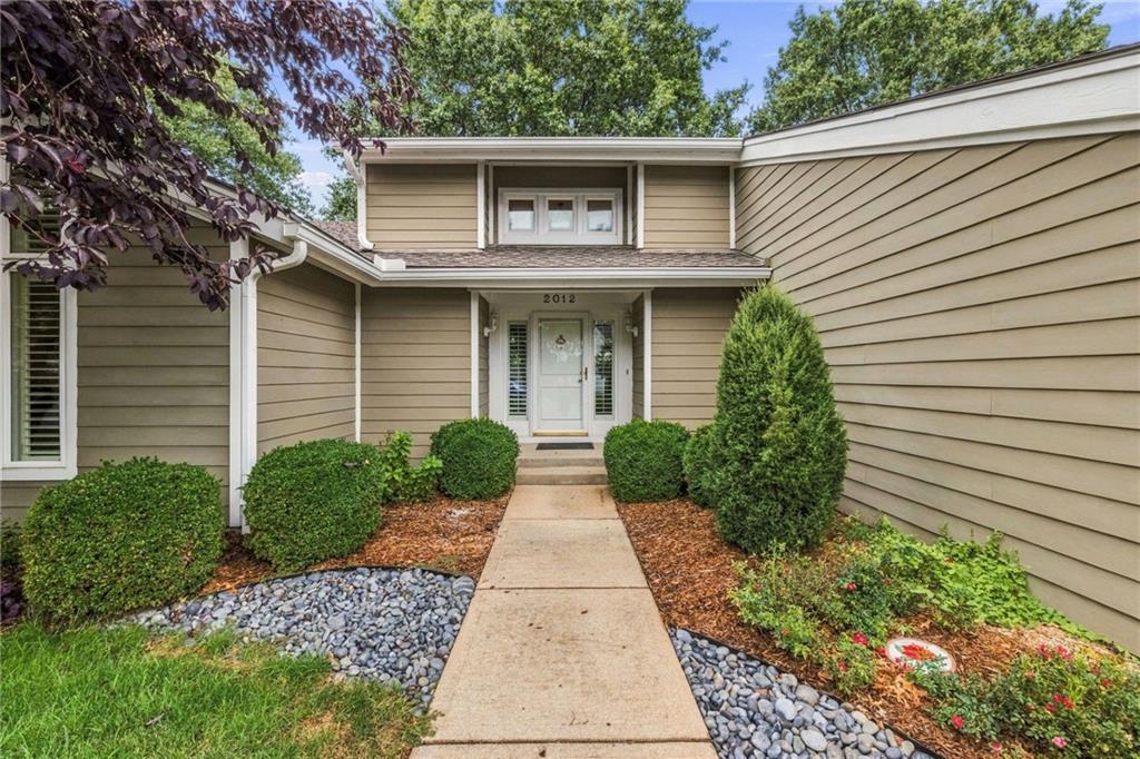 2012 W 123rd Terrace