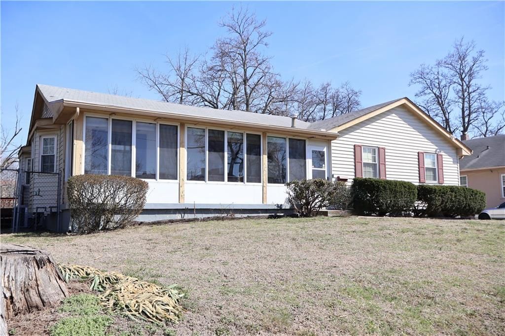 Photo of 3111 Kensington Avenue, Kansas City, MO 64128 (MLS # 2608326)