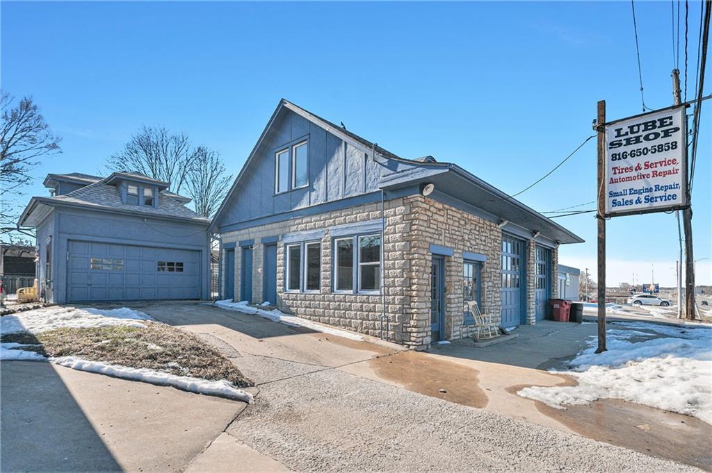 31 E Monroe (24 Hwy) Street