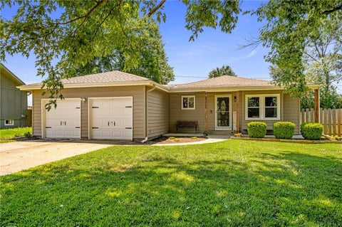 Photo of 21785 W 179th Street, Olathe, KS 66062 (MLS # 2630964)