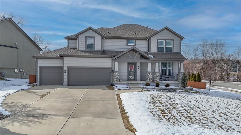 Photo of 5200 Meadowsweet Lane, Shawnee, KS 66226 (MLS # 2598630)