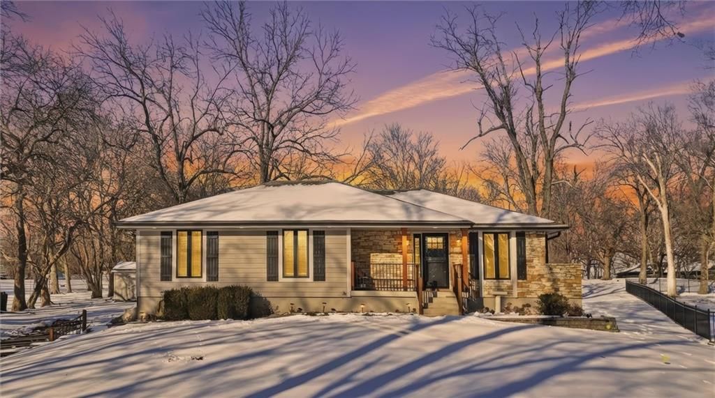 Photo of 305 12th Avenue, Greenwood, MO 64034 (MLS # 2598633)