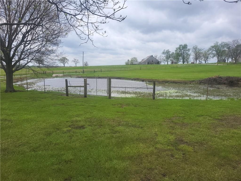 Photo of 15802 E 203 Street, Peculiar, MO 64078 (MLS # 2615000)