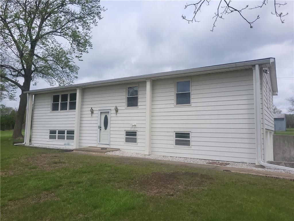 Photo of 15802 E 203 Street, Peculiar, MO 64078 (MLS # 2615000)