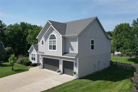 Tiny photo for 756 Herrman Court, Liberty, MO 64068 (MLS # 2623955)