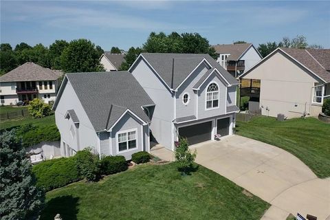 Tiny photo for 756 Herrman Court, Liberty, MO 64068 (MLS # 2623955)