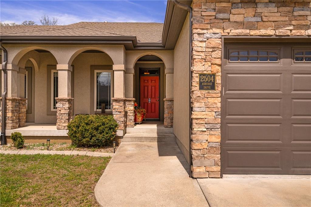 2504 NW Ashurst Drive