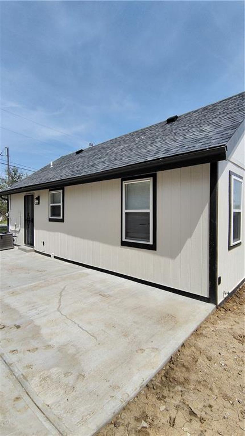 Photo of 1300 Barnett Avenue, Kansas City, KS 66102 (MLS # 2618563)