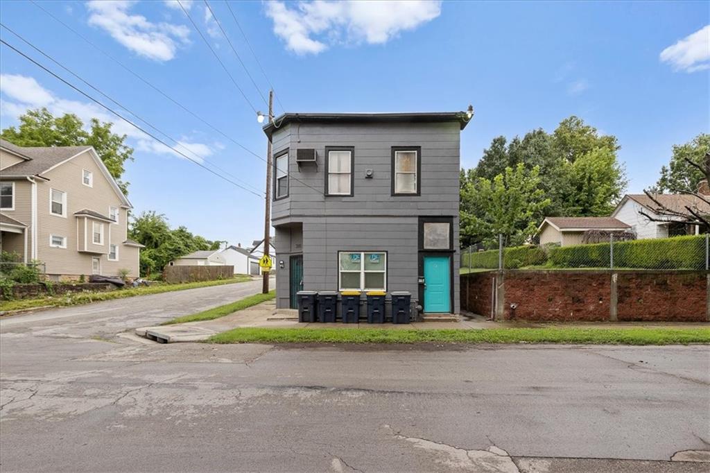 300 N White Avenue