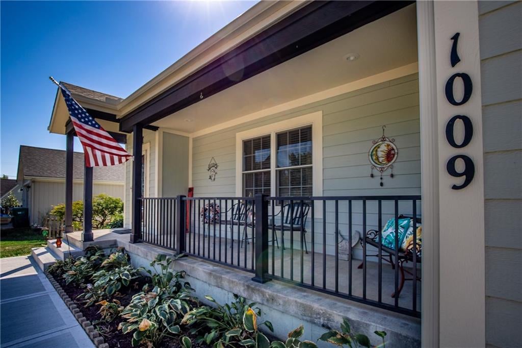 1009 Cherokee Lane