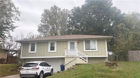 1501 SE Royal Street Oak Grove MO 64075