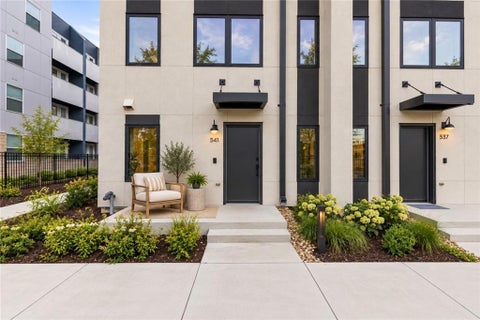 Photo of 541 E 19th Street, Kansas City, MO 64108 (MLS # 2640846)