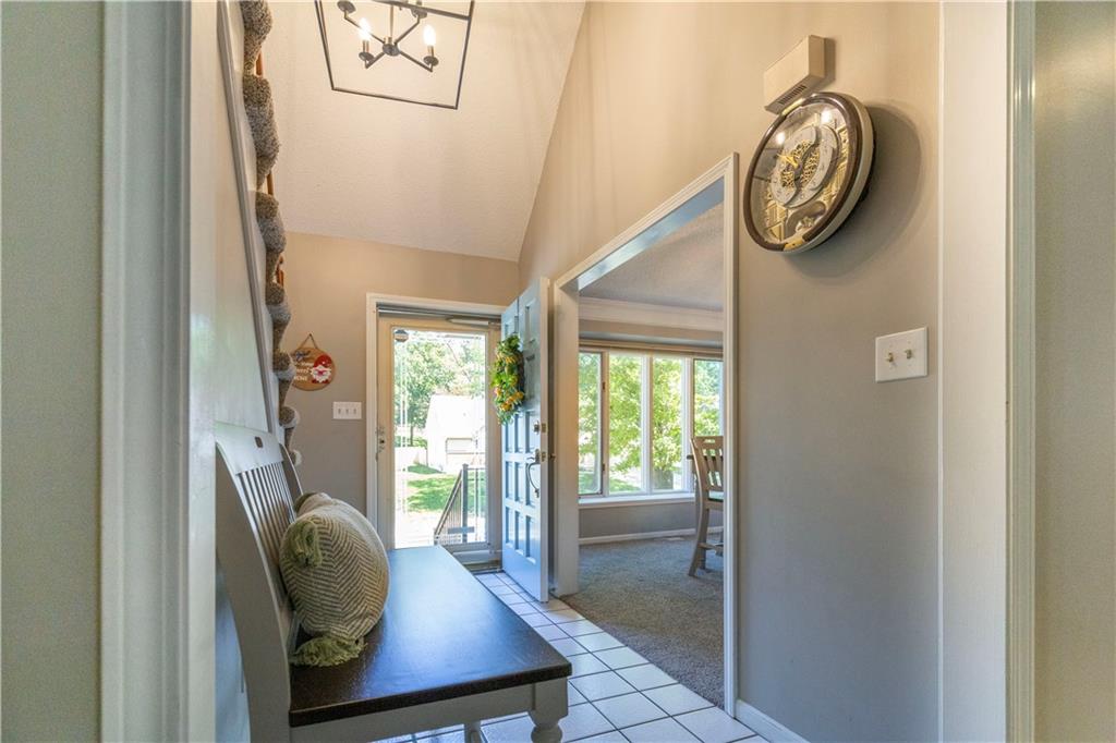 1602 NW Weatherstone Lane