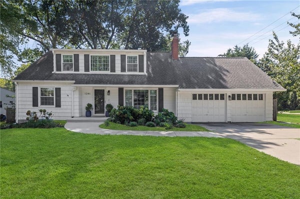1241 ARNO RD, KANSAS CITY, MO 64113 - Image f4394adb1fcc3207cfa2de2ebda77656/3048543974