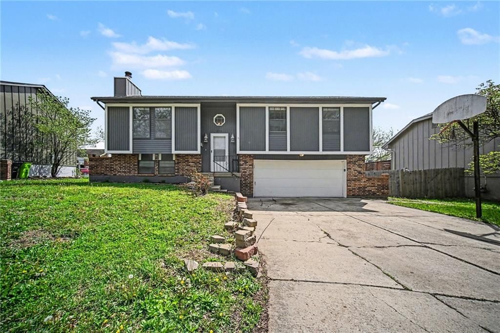 Photo of 118 Nanette Street, Belton, MO 64012 (MLS # 2614377)