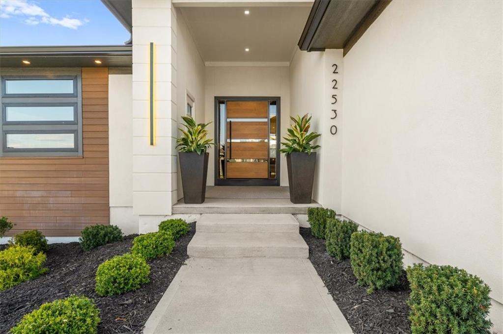 22530 W 87th Terrace