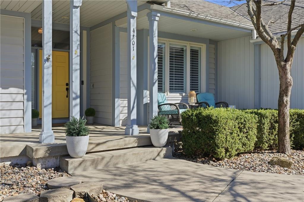 4301 SW Sapelo Drive