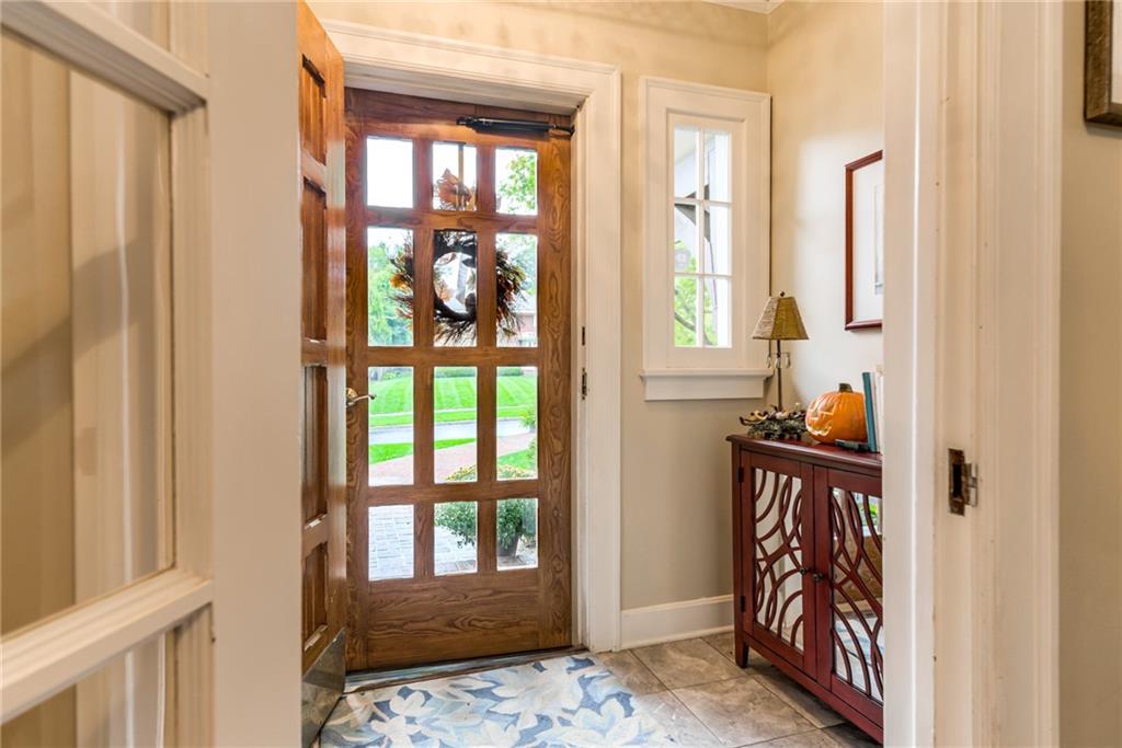 1227 Huntington Road