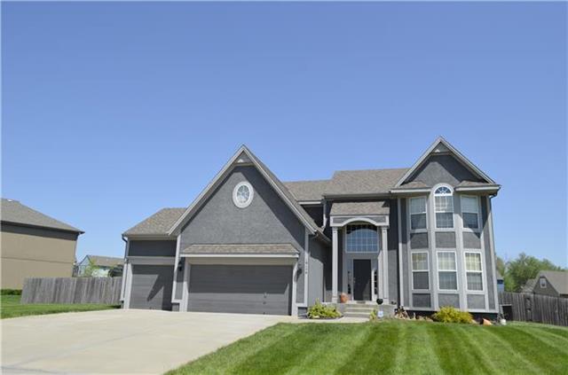 Photo 1 of 17 — 19170 W 209 Street, Spring Hill, KS 66083