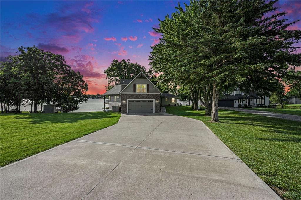 108 Lakeside Point